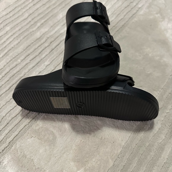 Cupid Sandals New with box! - Picture 6 of 6